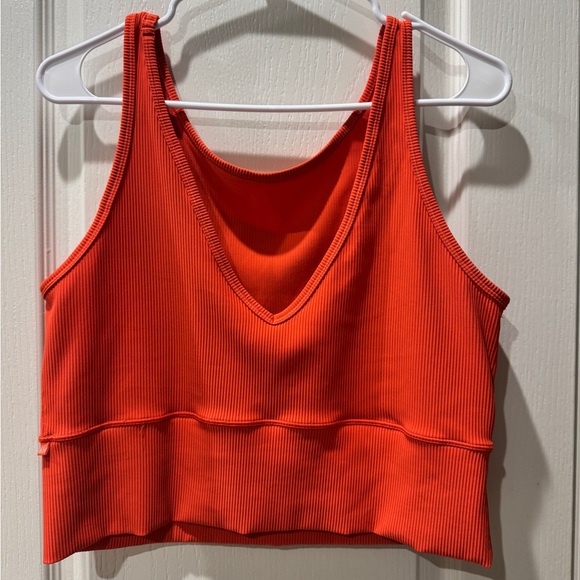 Lululemon Ribbed Power Pivot Tank - Picture 2 of 5